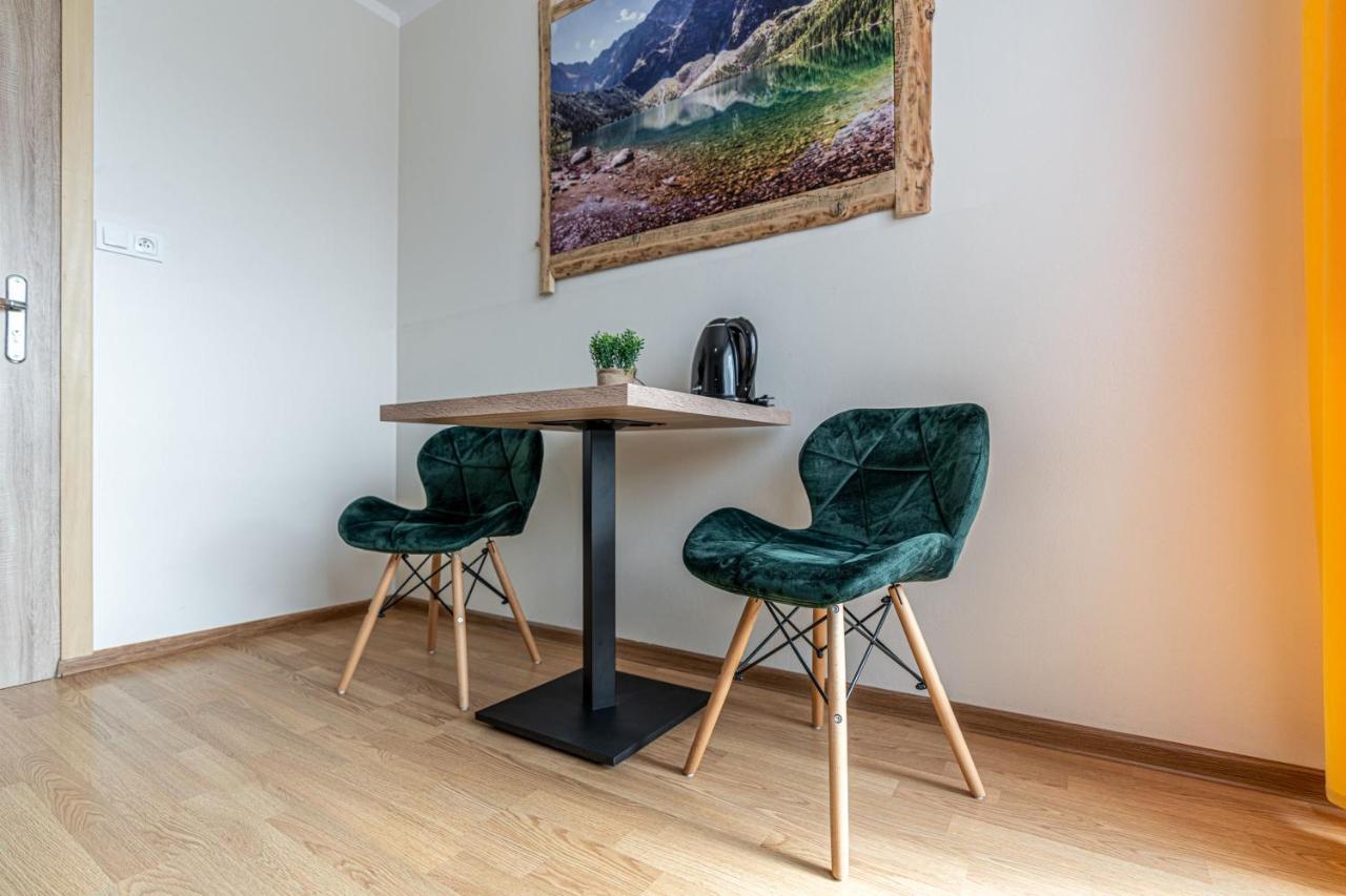 Widokowy Apartament - Pokoje Goscinne Banska Wyzna Eksteriør billede