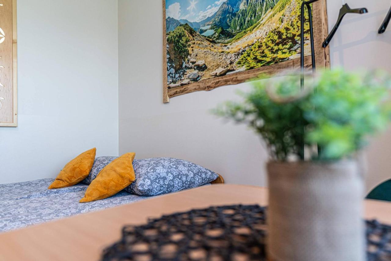 Widokowy Apartament - Pokoje Goscinne Banska Wyzna Eksteriør billede