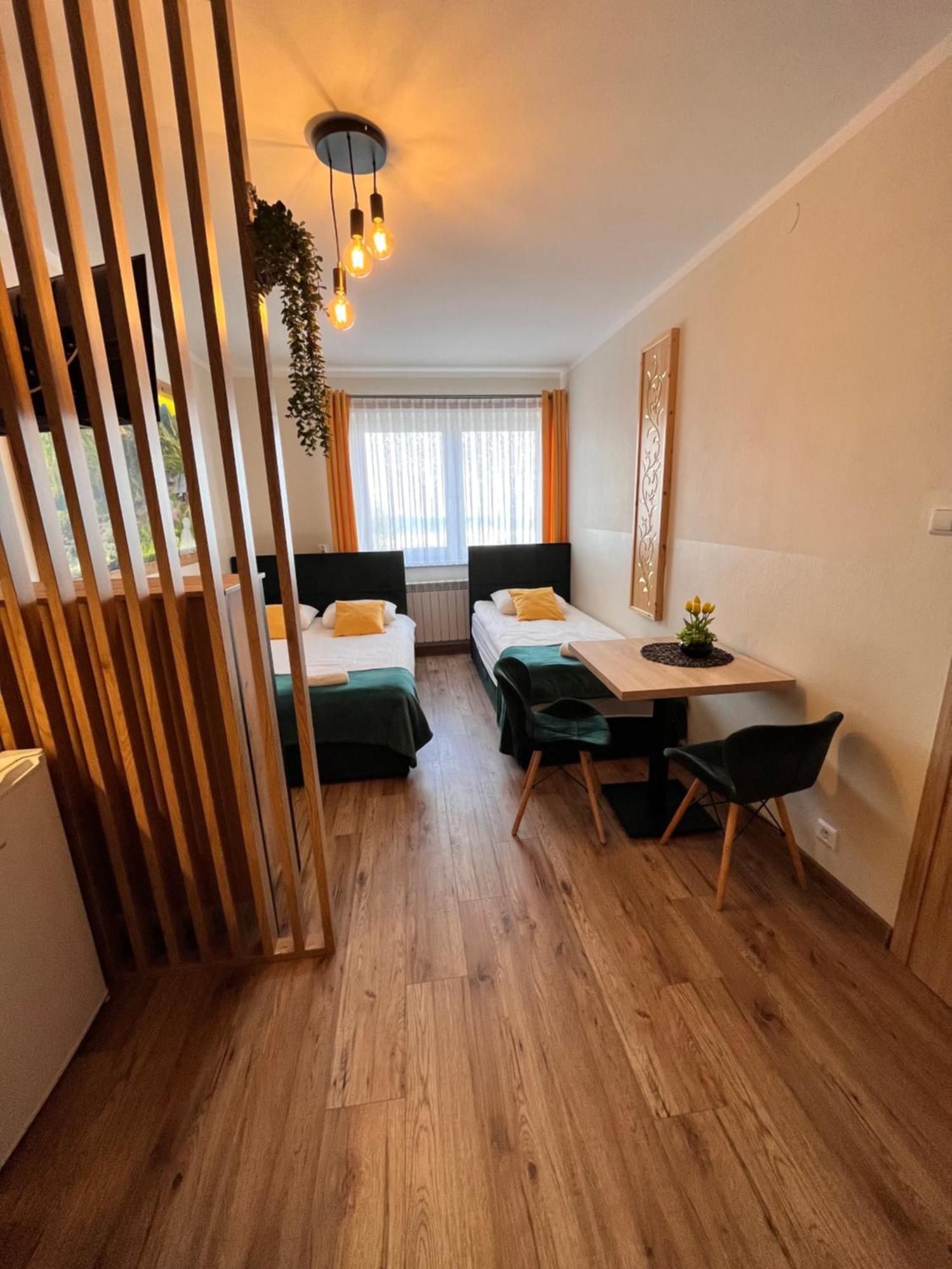 Widokowy Apartament - Pokoje Goscinne Banska Wyzna Eksteriør billede