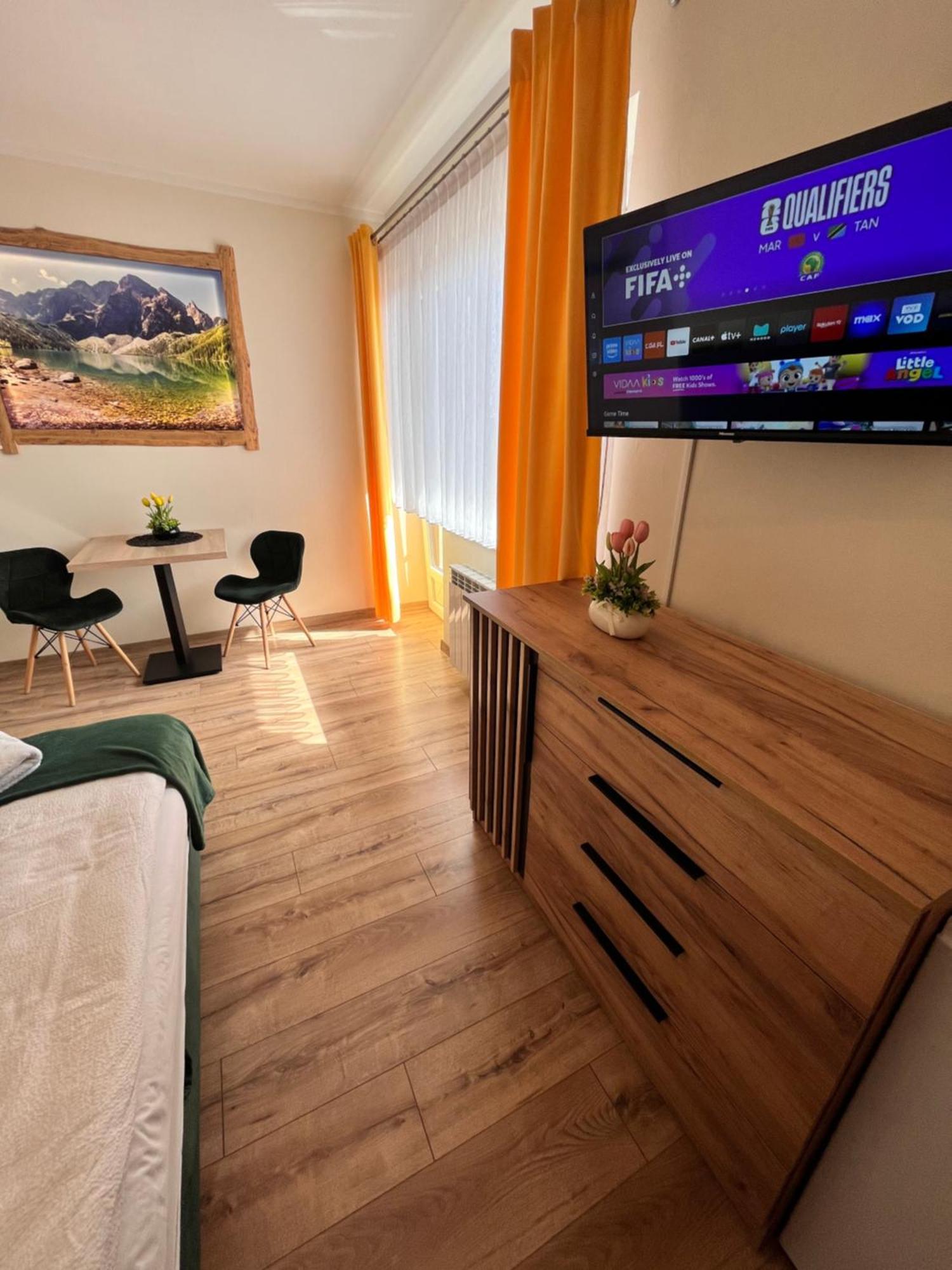 Widokowy Apartament - Pokoje Goscinne Banska Wyzna Eksteriør billede