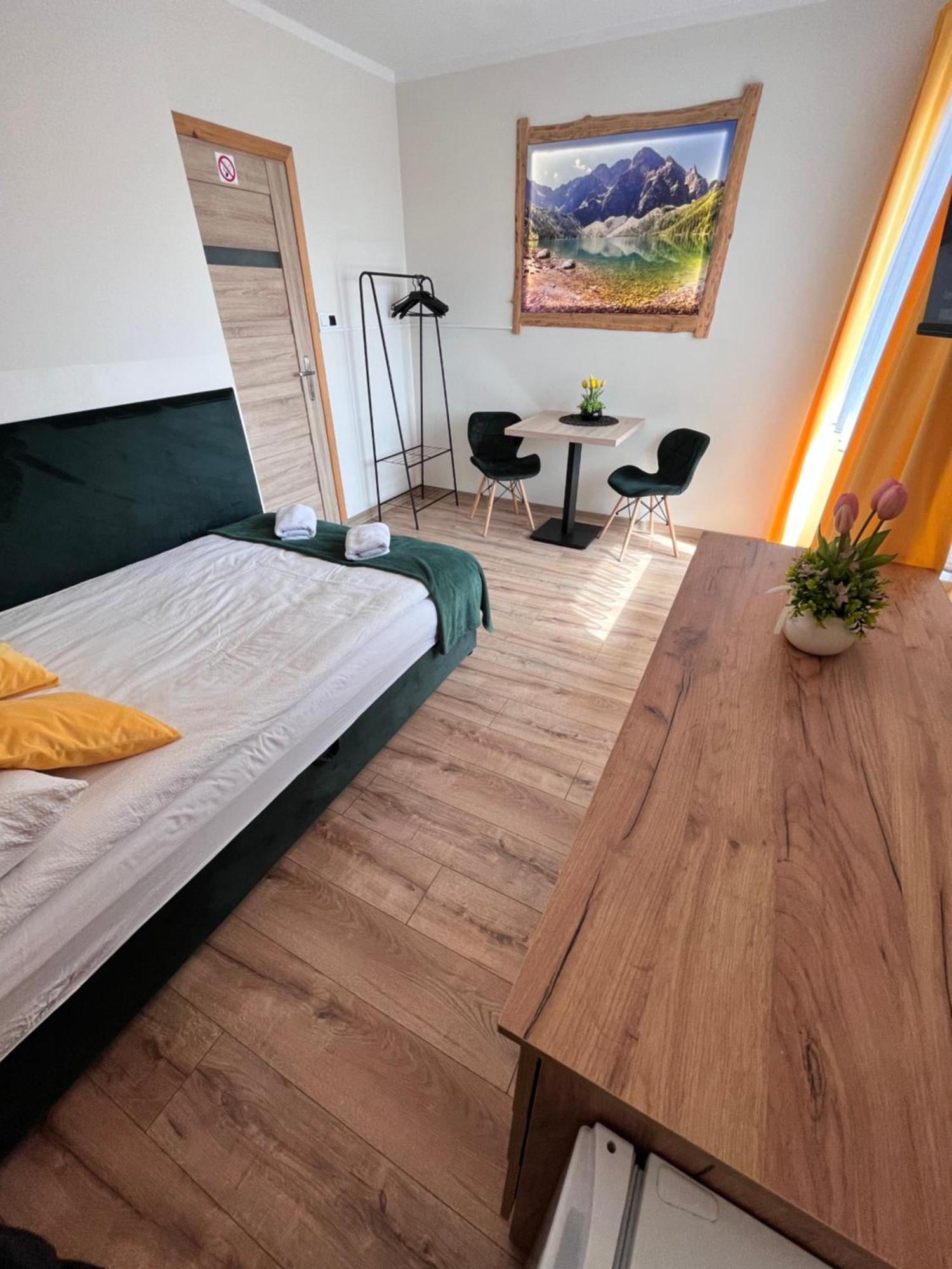 Widokowy Apartament - Pokoje Goscinne Banska Wyzna Eksteriør billede